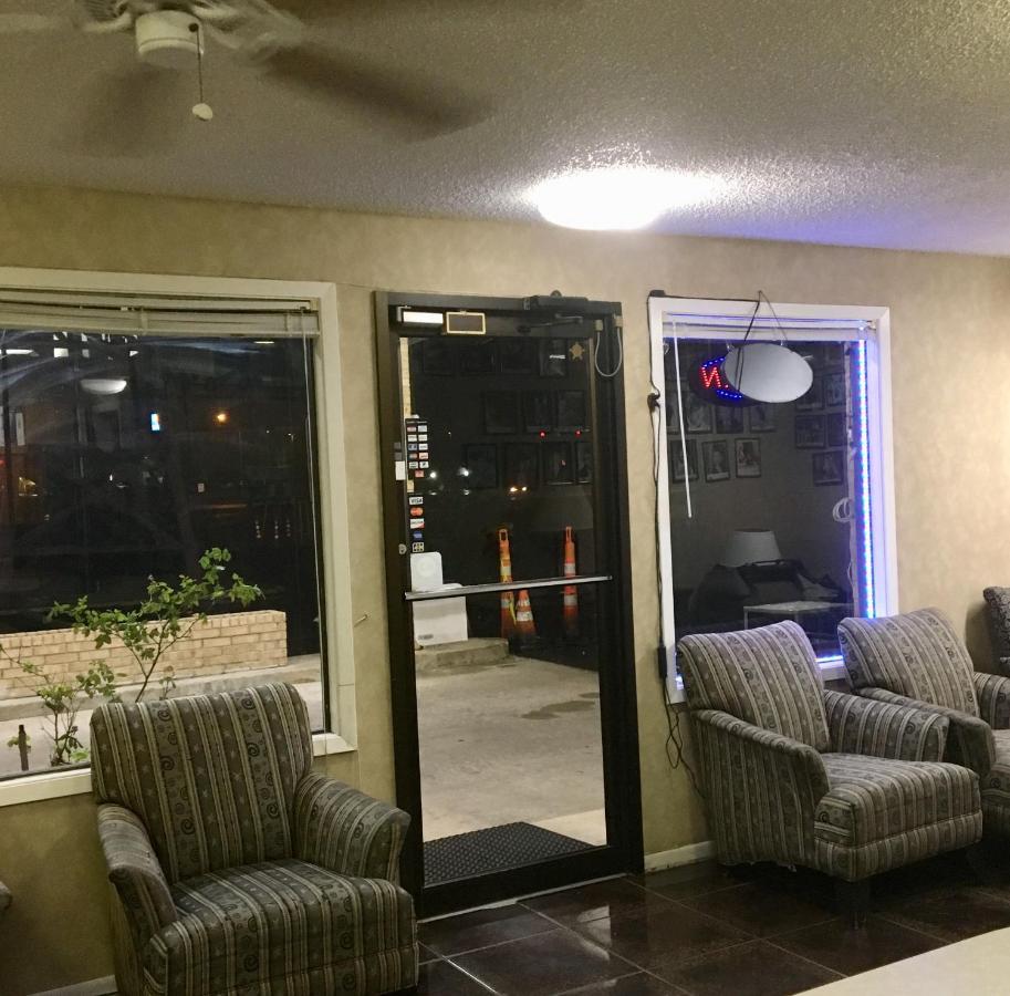 The Inn At Mexia Exterior photo